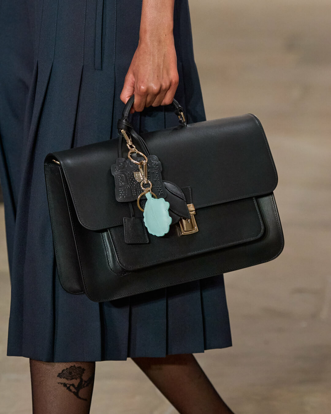 SHOW CONTENT SS25-13