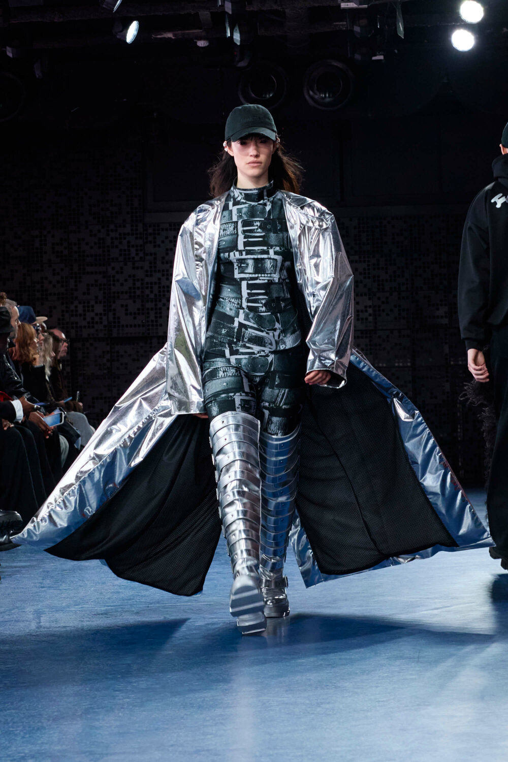 Fashion Show AW25-15