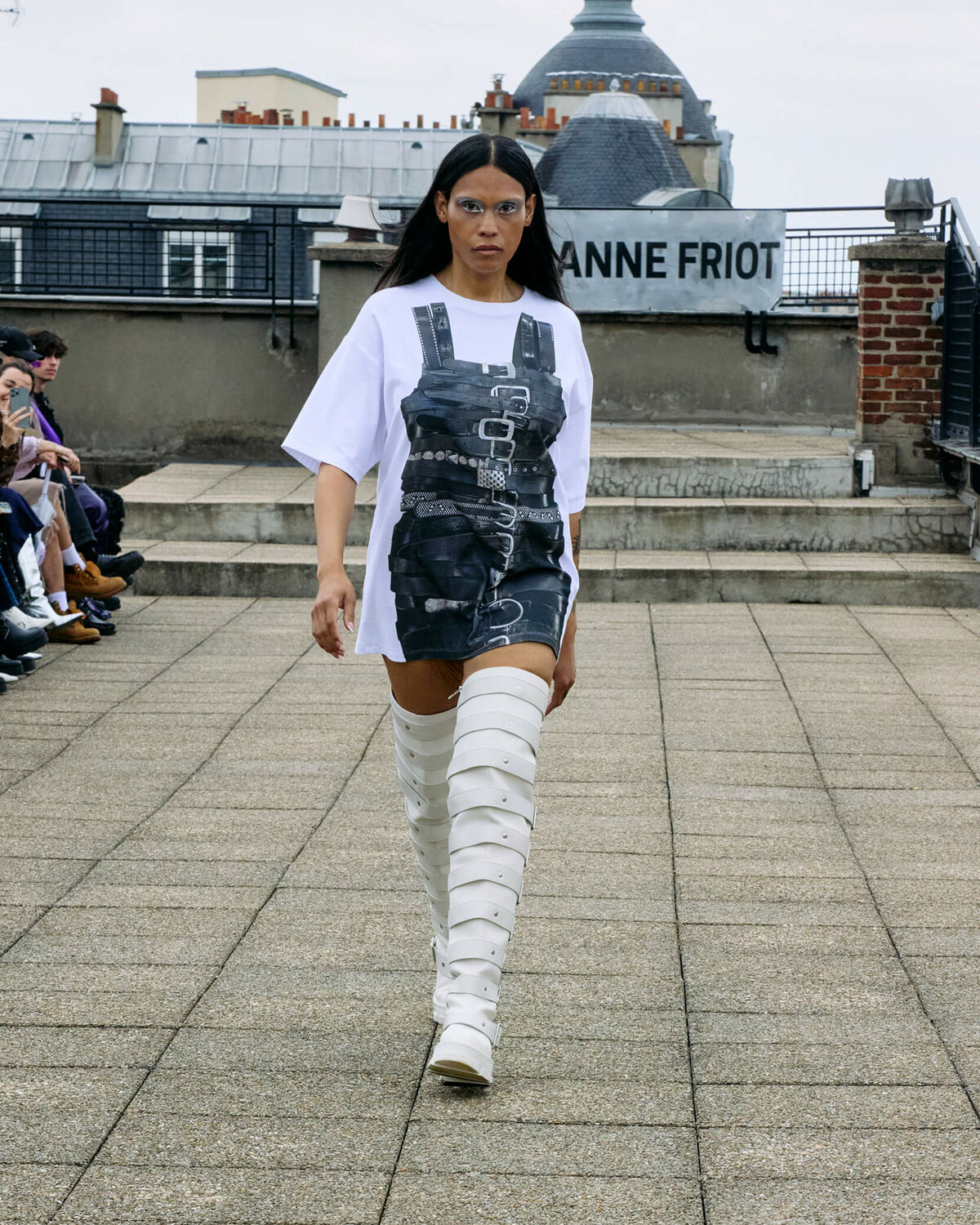 Fashion Show SS25-23