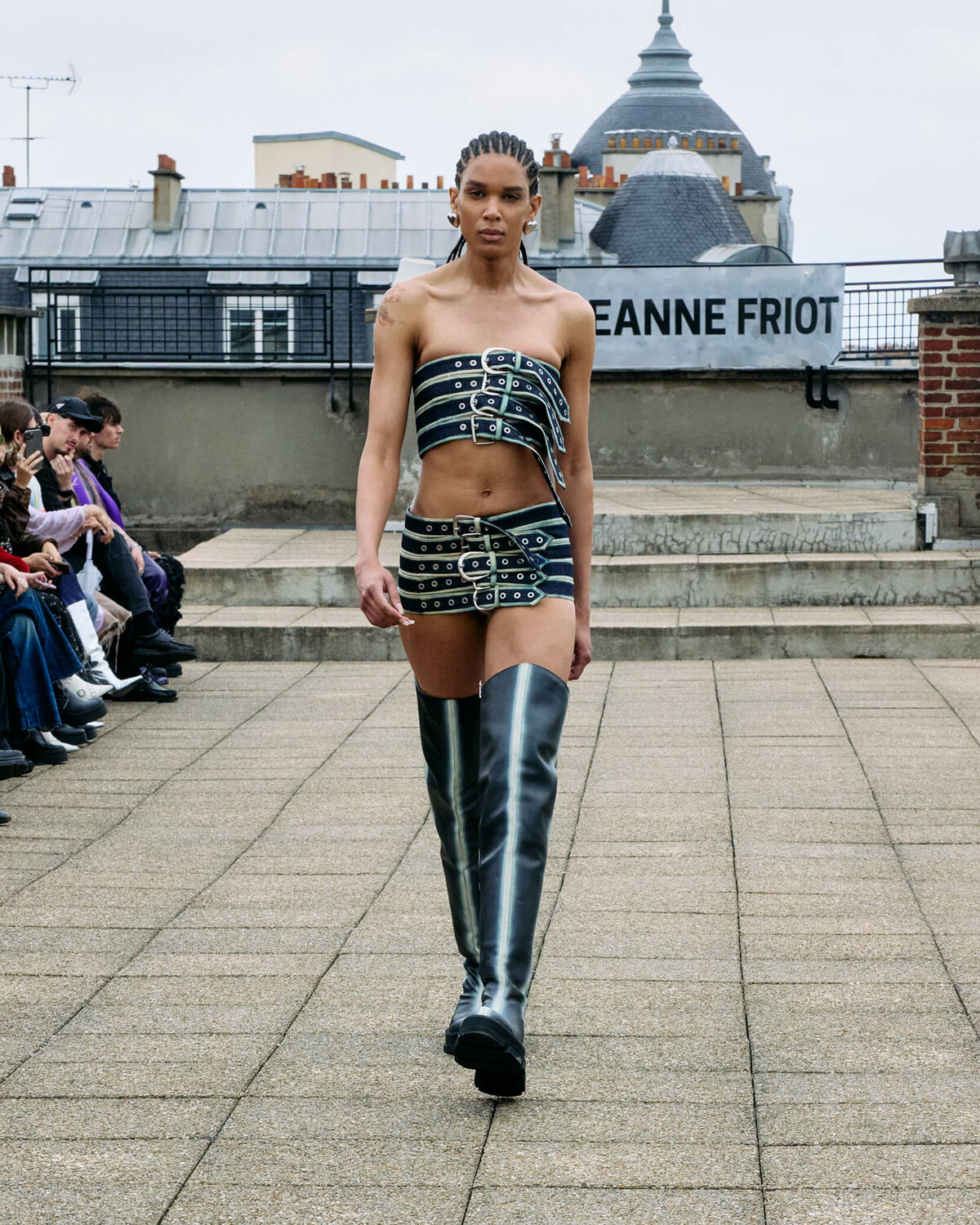 Fashion Show SS25-17