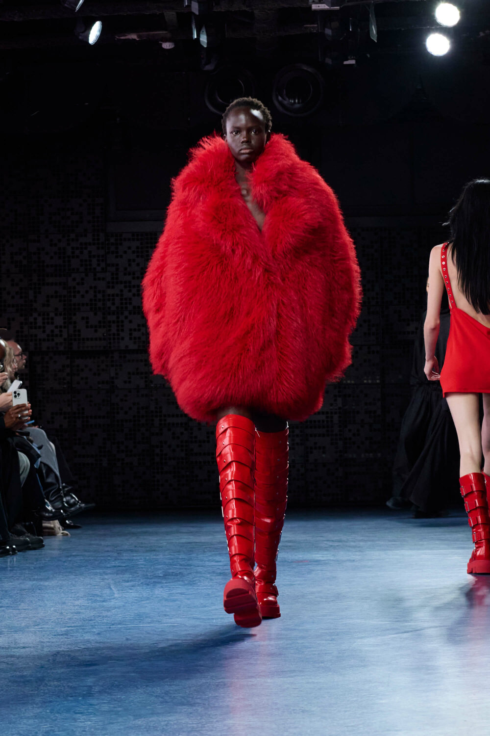 Fashion Show AW25-31